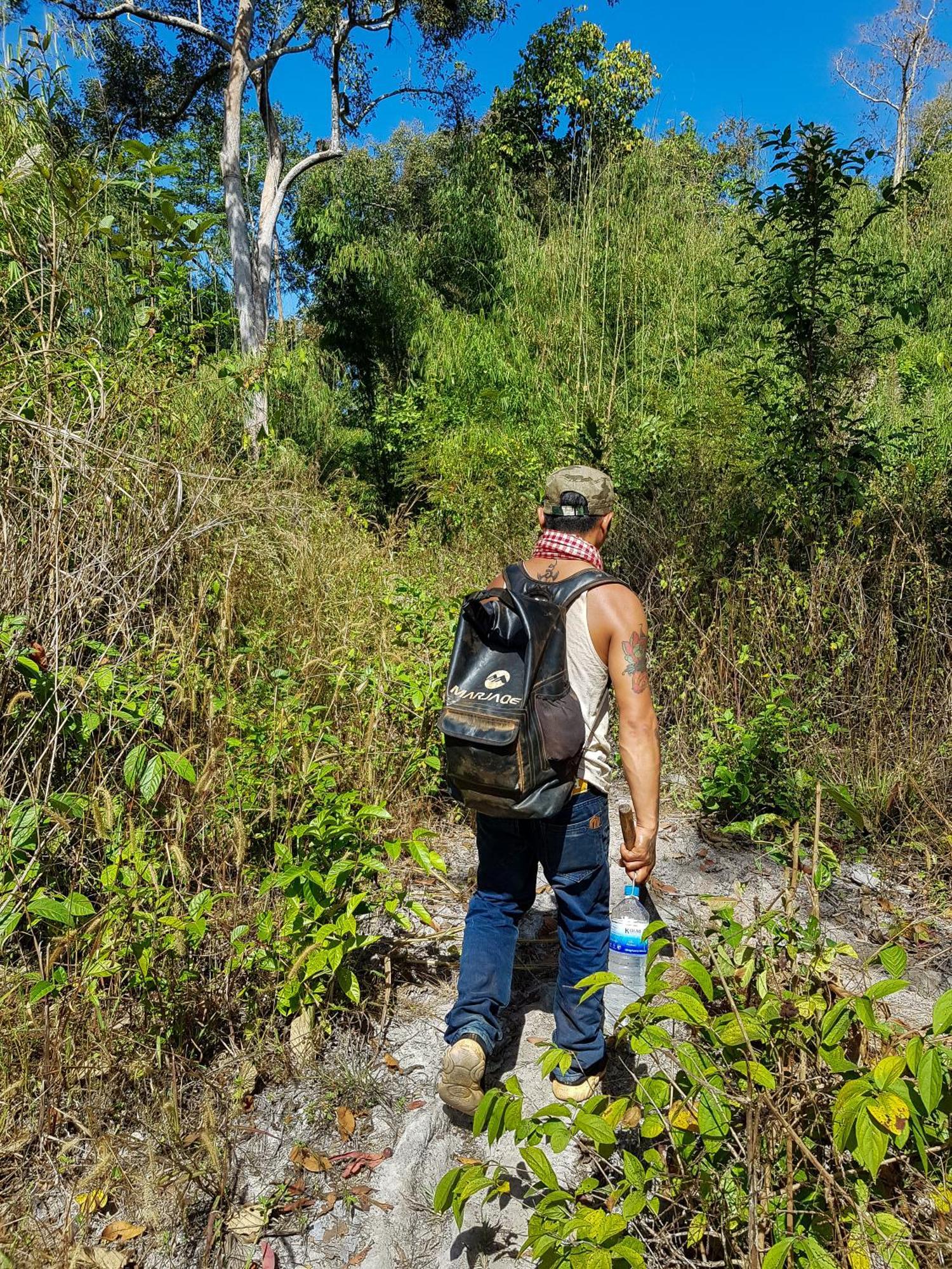 Backpacker Hostel And Jungle Trekking Banlung Exterior photo